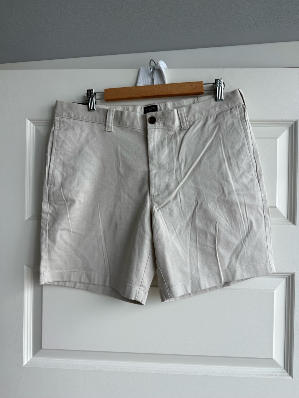 J. Crew Men's Flat Front Shorts in Light Beige